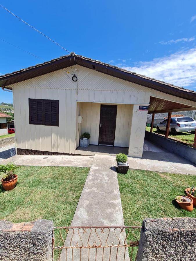 Pousada Justi Oliveira Lauro Muller Ngoại thất bức ảnh